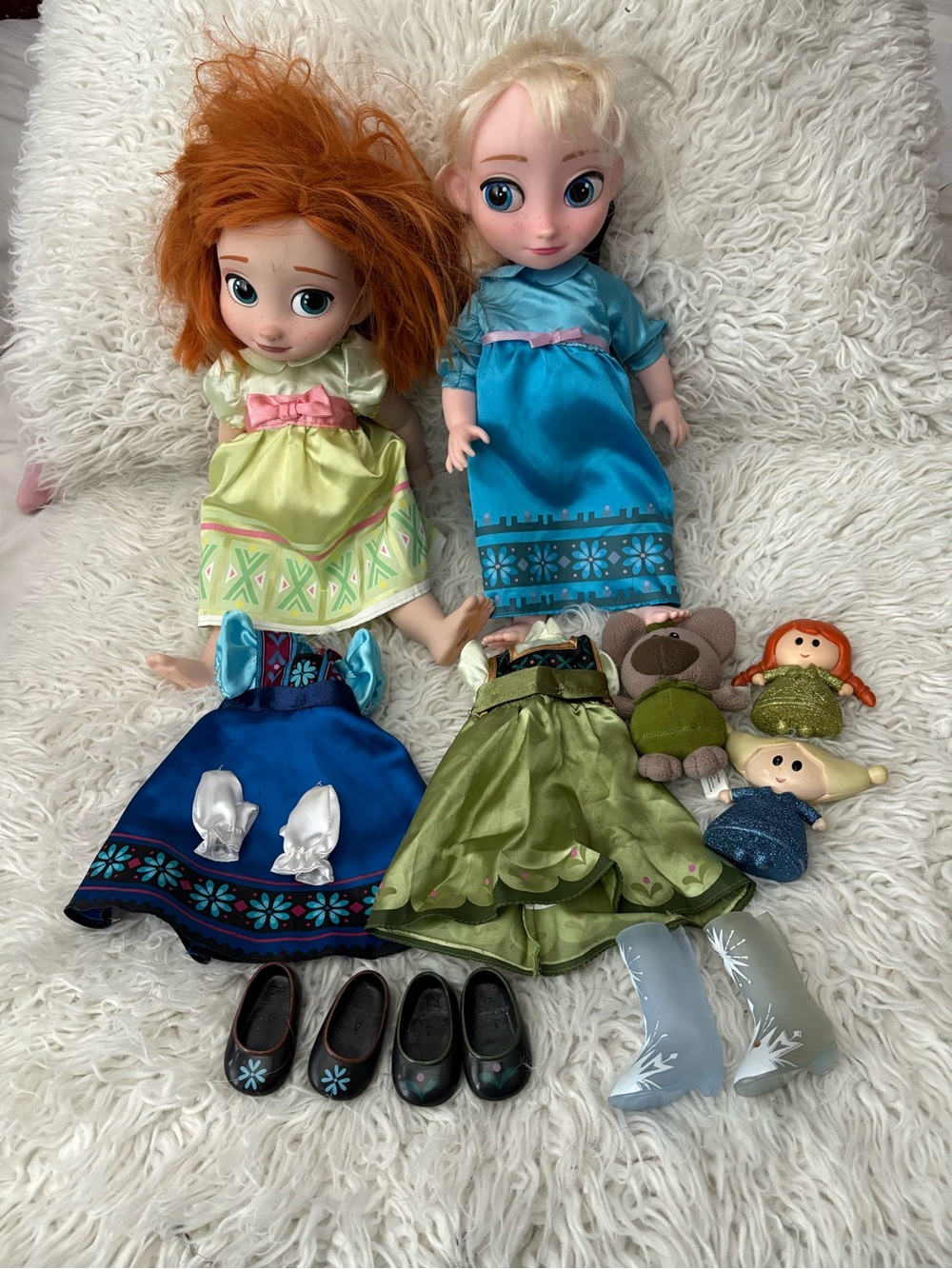 Animator’s disney Elsa & Ana Princess Dolls with Dresses & Accessories